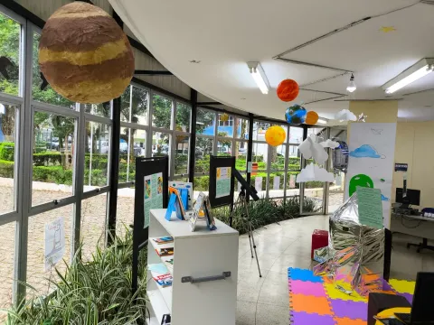 Interior 5